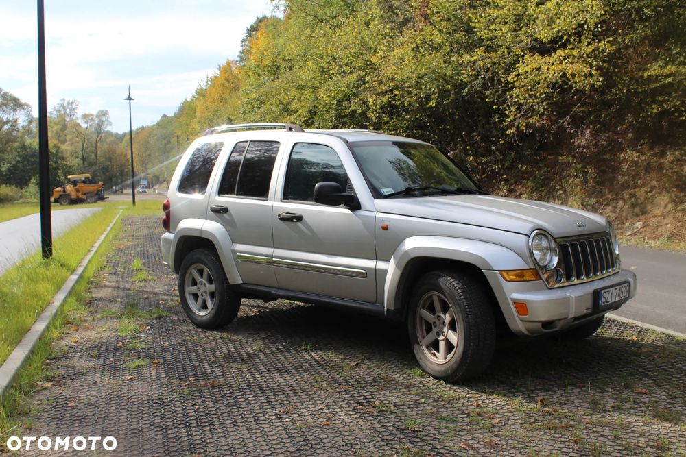 Jeep Cherokee - 17