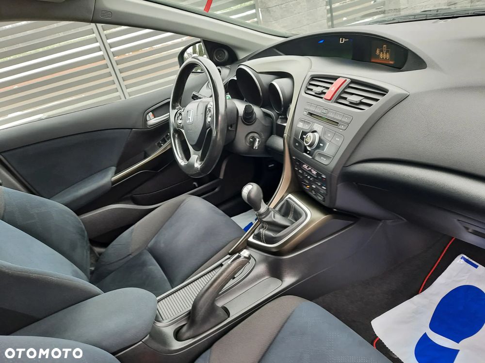 Honda Civic 1.4 i-VTEC Sport Black Edition - 14