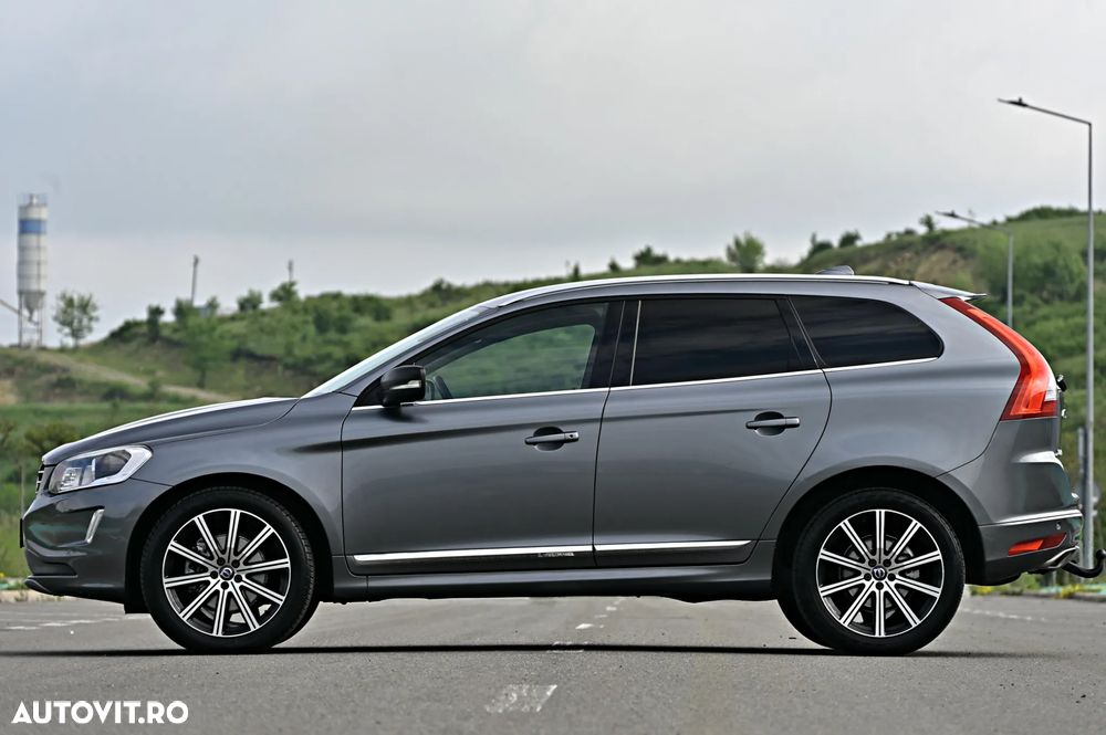 Volvo XC 60 D5 AWD Geartronic Summum - 7