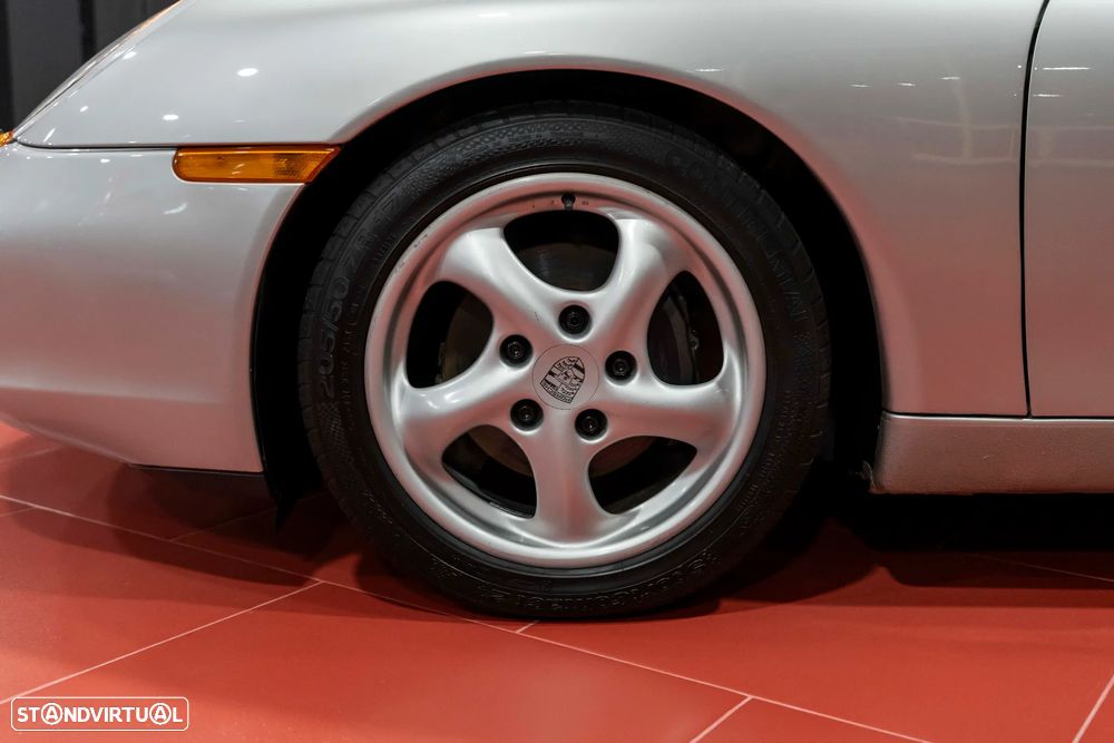 Porsche Boxster 2.5 - 6