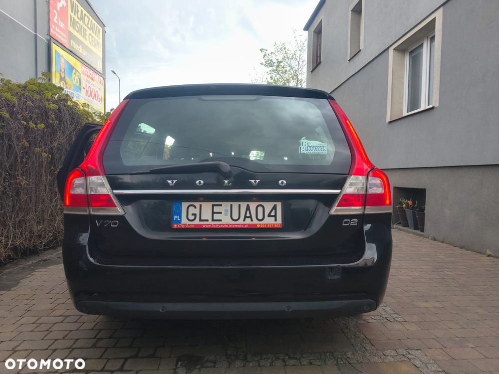 Volvo V70 D2 Summum - 27