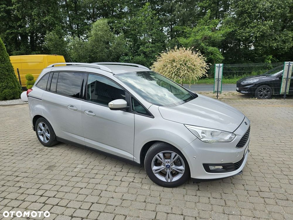 Ford Grand C-MAX - 21
