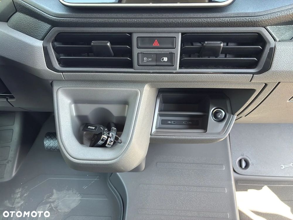 Volkswagen Crafter 35 Furgon AUTOMAT/L3H3, 2.0TDI 140 KM, Wysoki dach, r.o. 3640 - 31