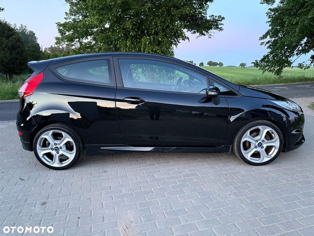 Ford Fiesta ST - 9
