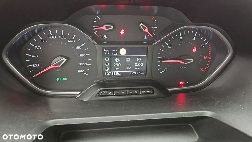 Peugeot Rifter 1.5 BlueHDI Active - 15