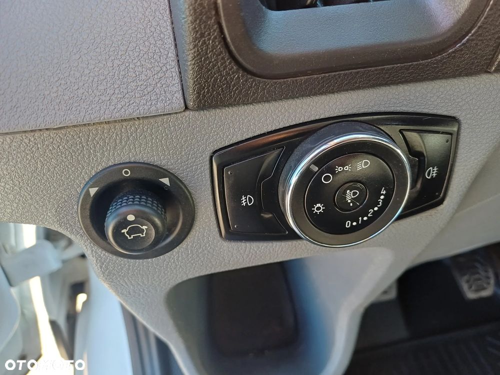 Ford Transit - 16