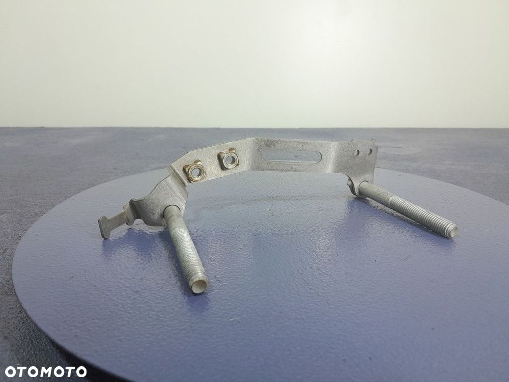 BMW M3 G80 UCHWYT MOCOWANIE KATALIZATORA 8468992 - 2