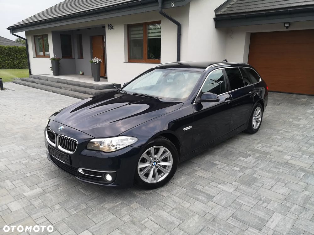 BMW Seria 5 525d xDrive - 7
