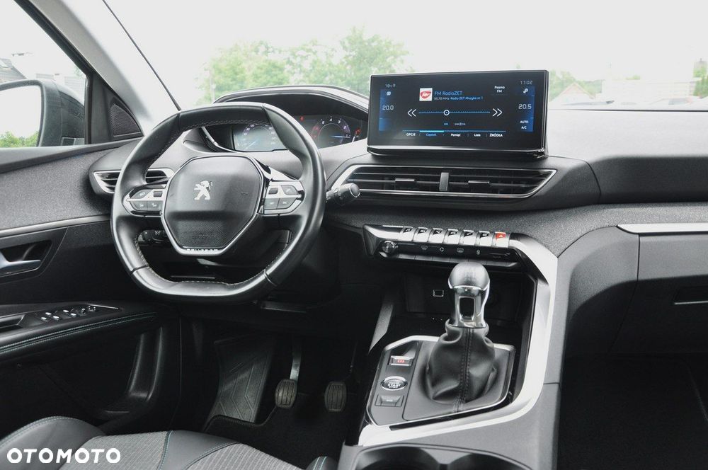 Peugeot 3008 1.2 PureTech Allure S&S - 17