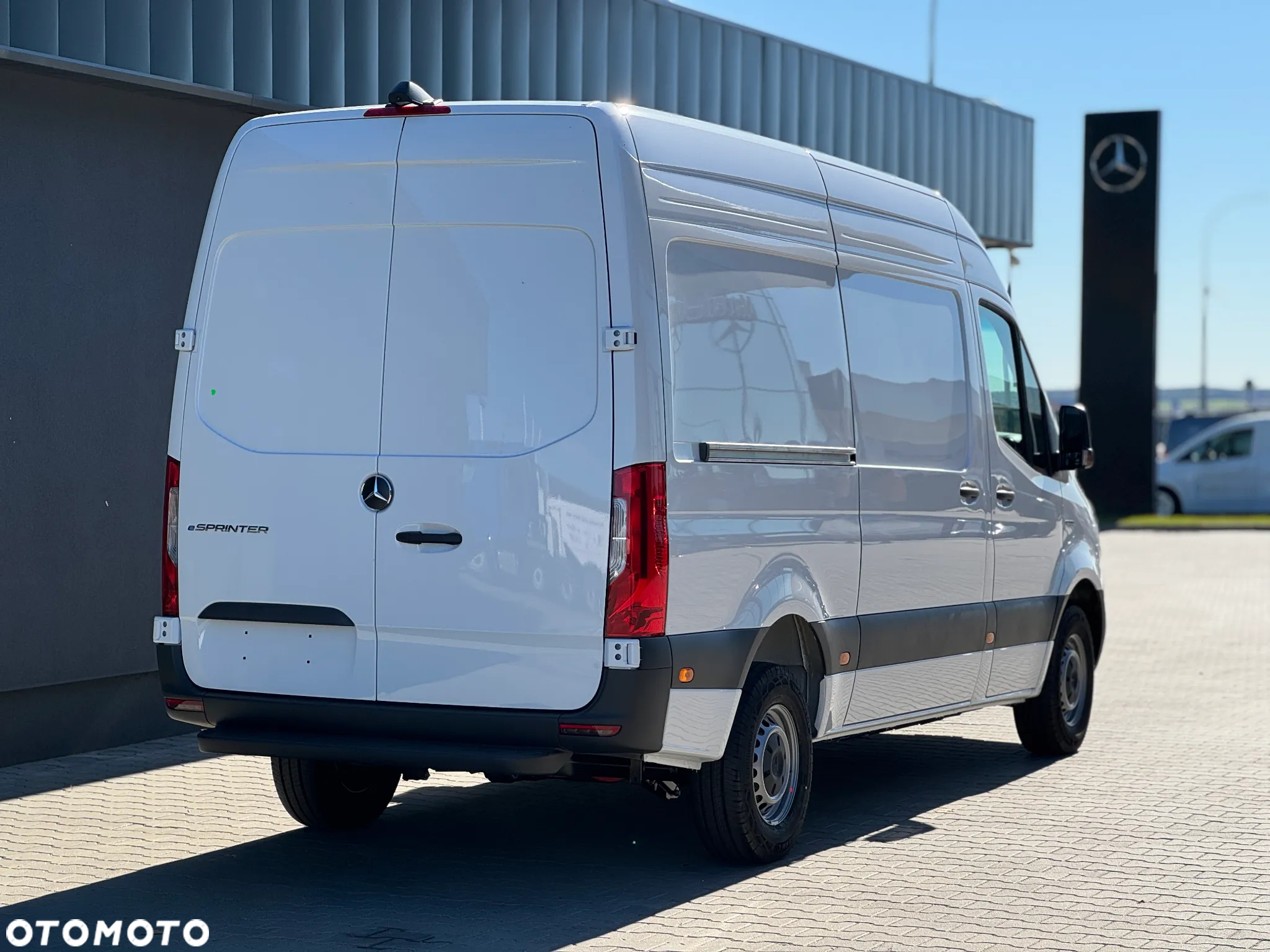 Mercedes-Benz eSprinter - 7