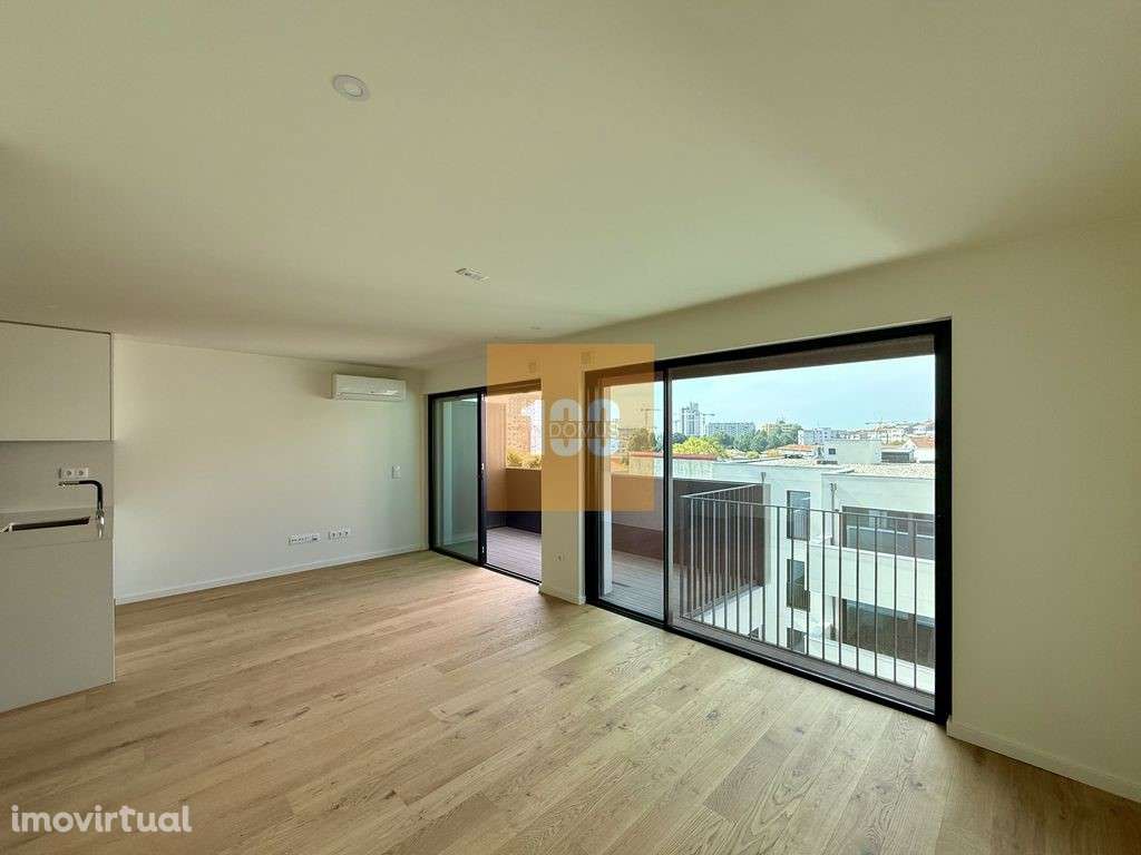 T0 evolutivo com varanda a Santos Pousada - Grande imagem: 3/28