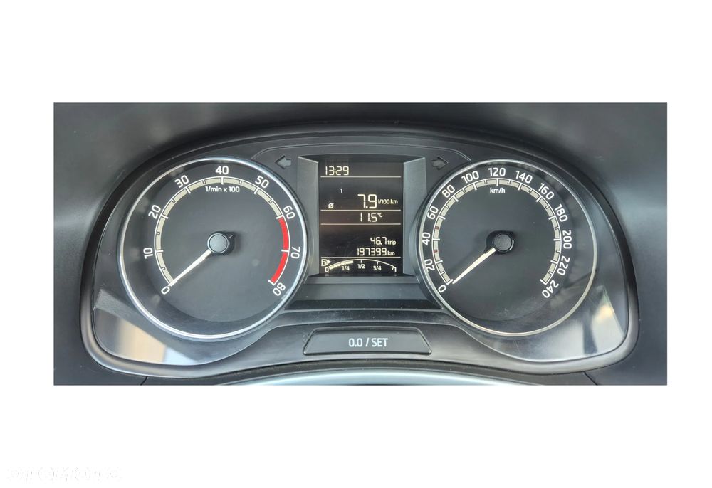 Skoda Fabia 1.0 Ambition - 8