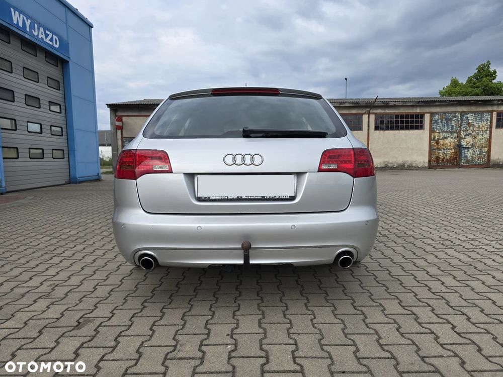 Audi A6 Avant 2.4 - 10