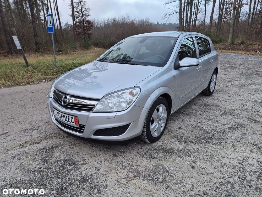 Opel Astra - 1