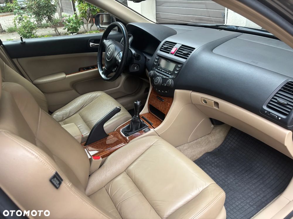 Honda Accord 2.0 Executive - 3
