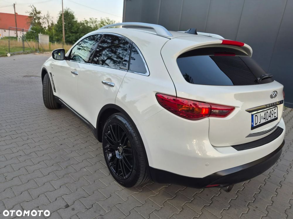 Infiniti QX70 3.7 S Premium - 8