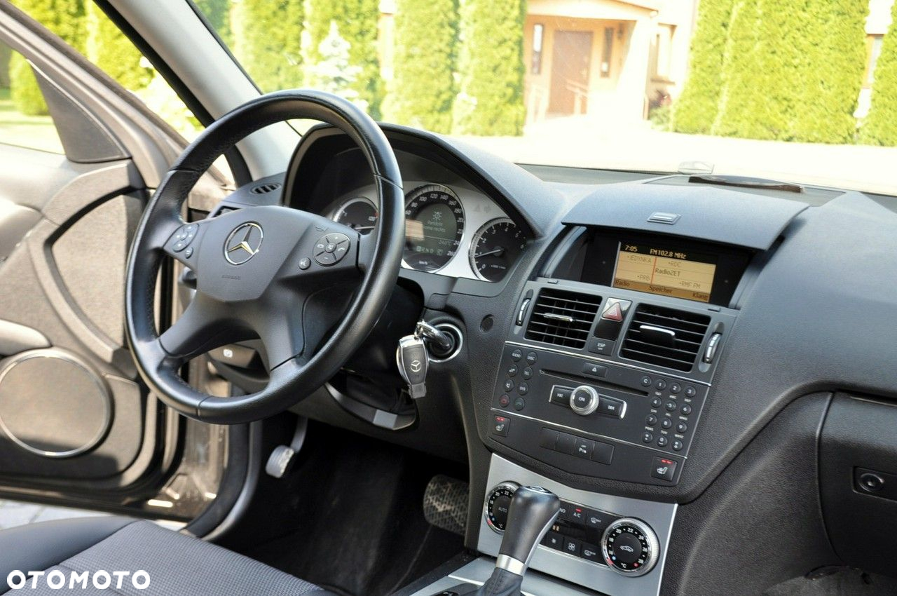 Mercedes-Benz Klasa C - 25