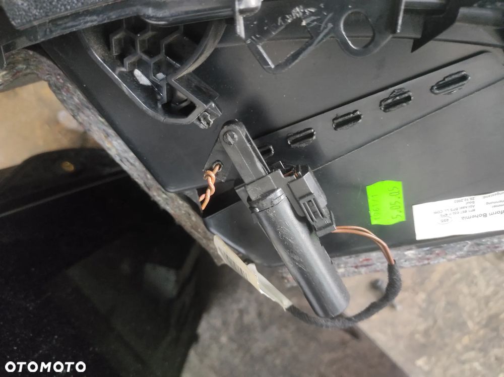 AUDI A3 8P 8P0 SCHOWEK PASAŻERA CZARNY CAŁY WYSYŁKA !!!! - 7