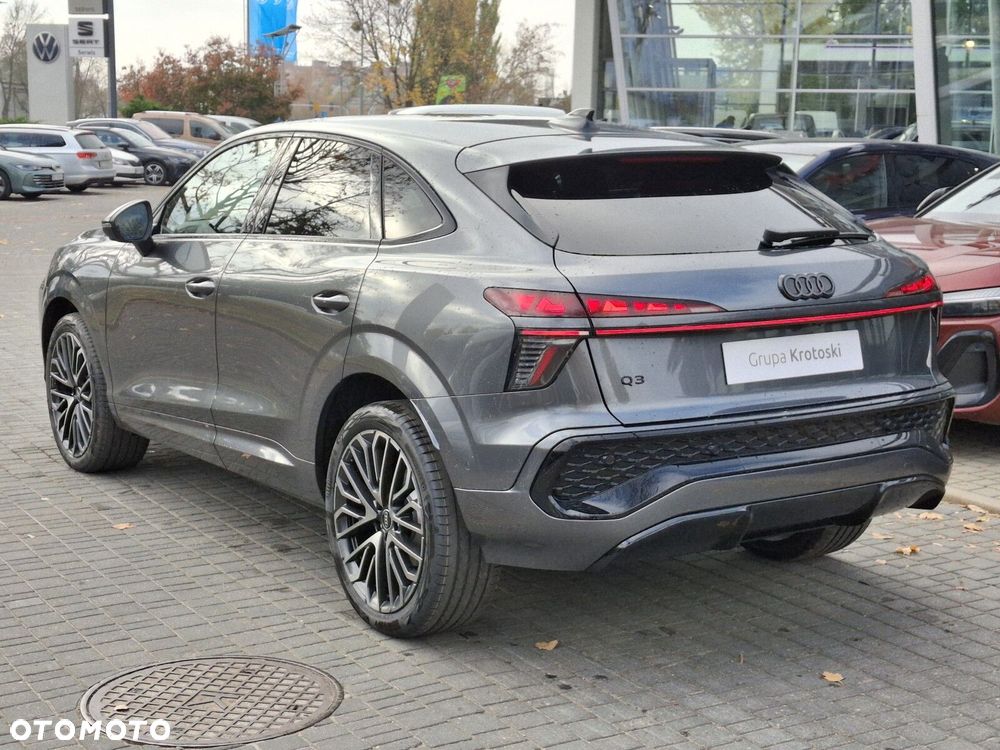 Audi Q3 Sportback - 5