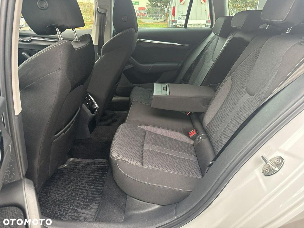 Skoda Octavia 1.5 TSI ACT Style - 15