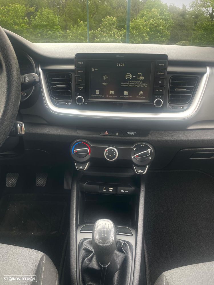 Kia Stonic 1.0 T-GDI Urban - 10