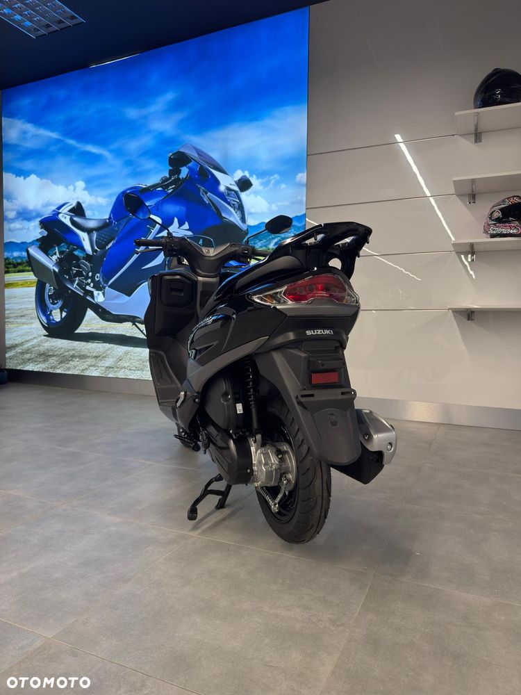 Suzuki Burgman - 4