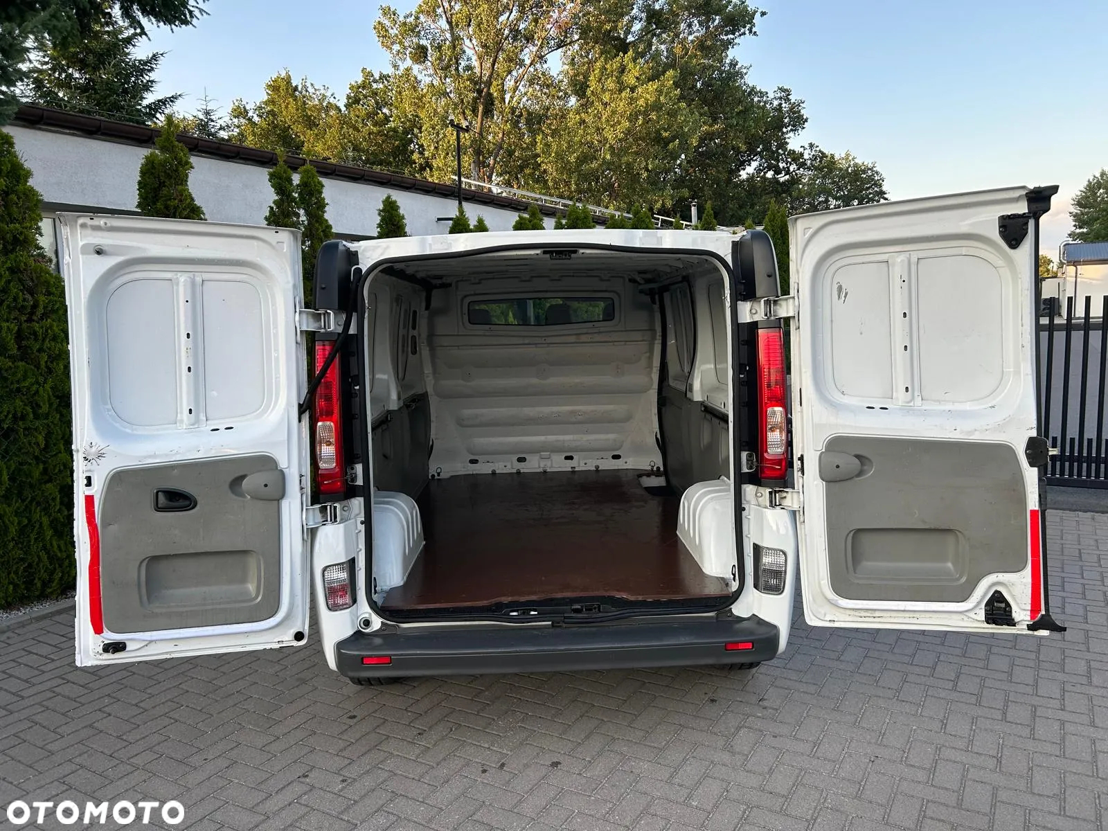 Opel Vivaro 2.0 CDTI L2H1 - 15