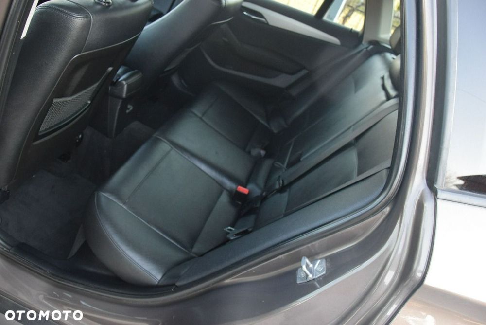BMW X1 xDrive20d - 27