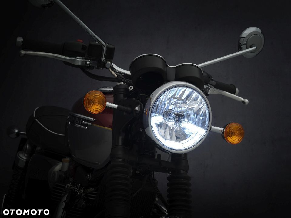 Triumph Bonneville - 7
