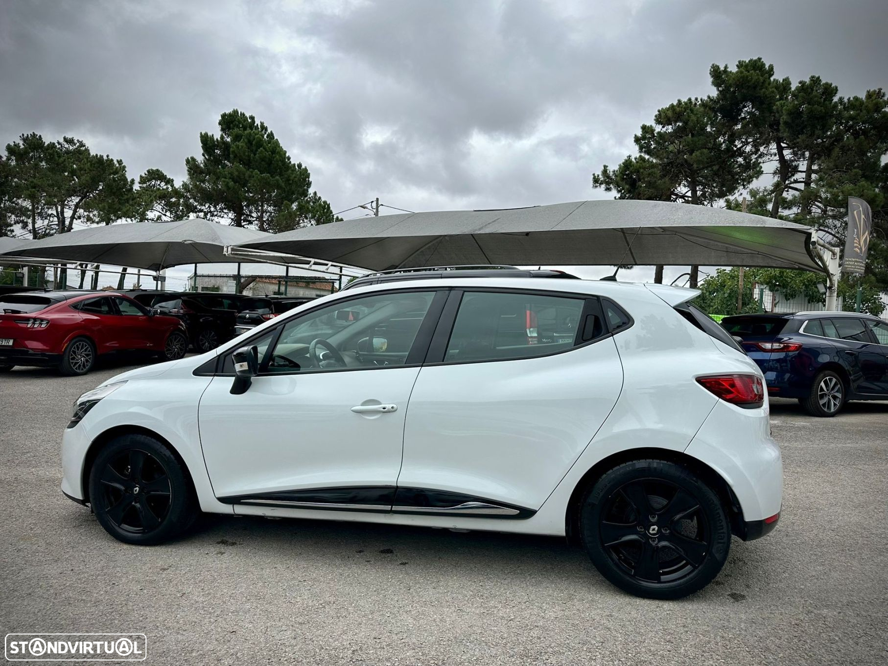 Renault Clio 1.5 dCi Dynamique S - 4