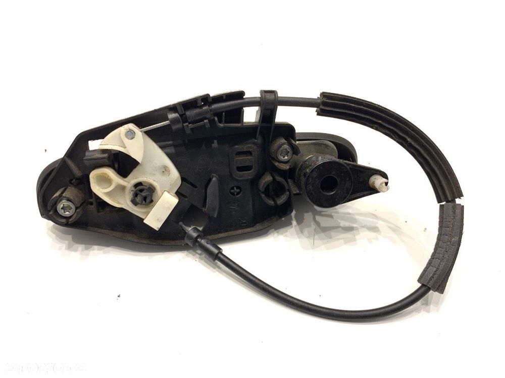 KLAMKA ZEWNĘTRZNA PRAWY PRZÓD - 99.00 PLN - FIAT PANDA (312_, 319_) 2012 - 2022 1.2 (312PXA1A) 51 - 4