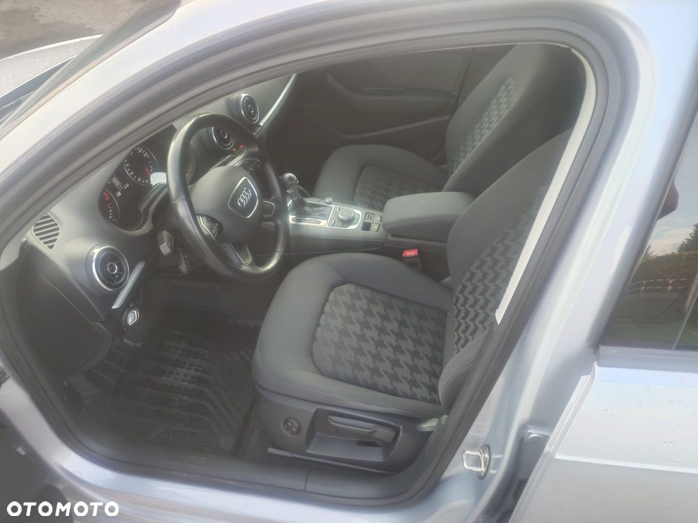 Audi A3 Sportback 1.2 TFSI Ambition S tronic - 14