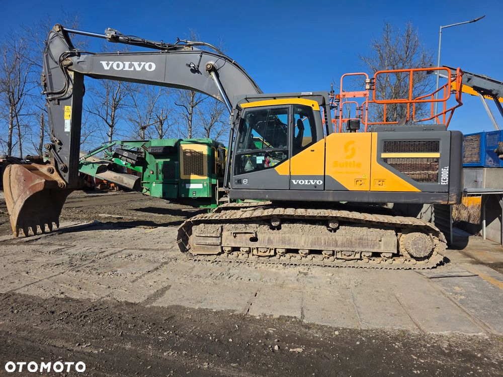 Volvo EC 300EL - 13