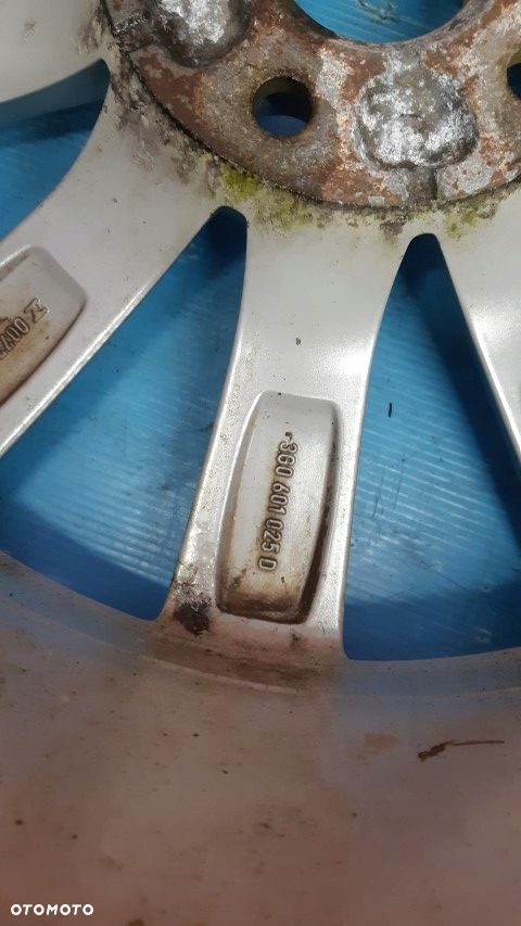 Felga Aluminiowa Audi 8J 17cali et40 3G0601025D - 5