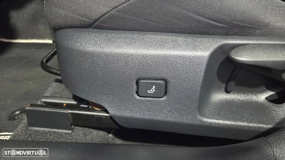 Toyota Corolla Touring Sports 1.8 Hybrid Exclusive - 16