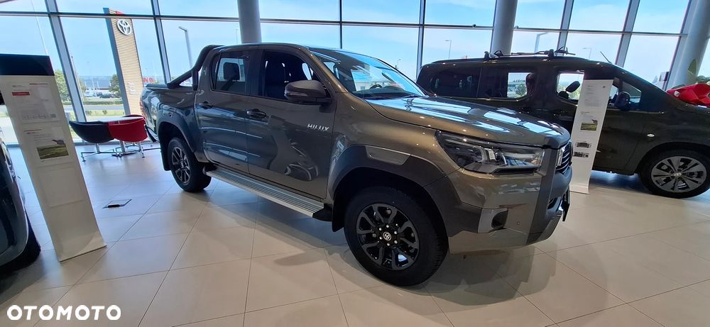 Toyota Hilux 2.8 D-4D mHEV Double Cab Invincible 4x4 - 7