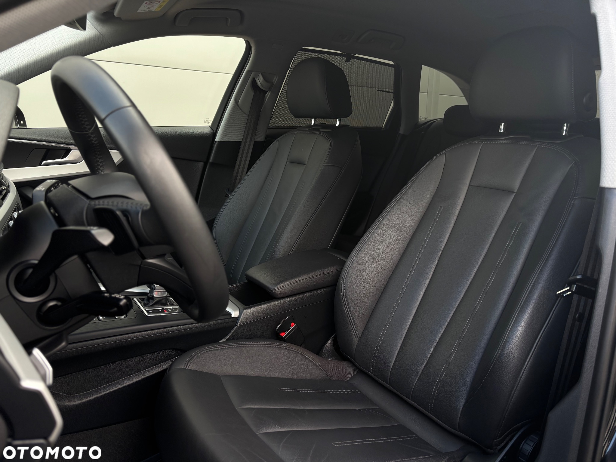 Audi A4 2.0 TDI Design S tronic - 18