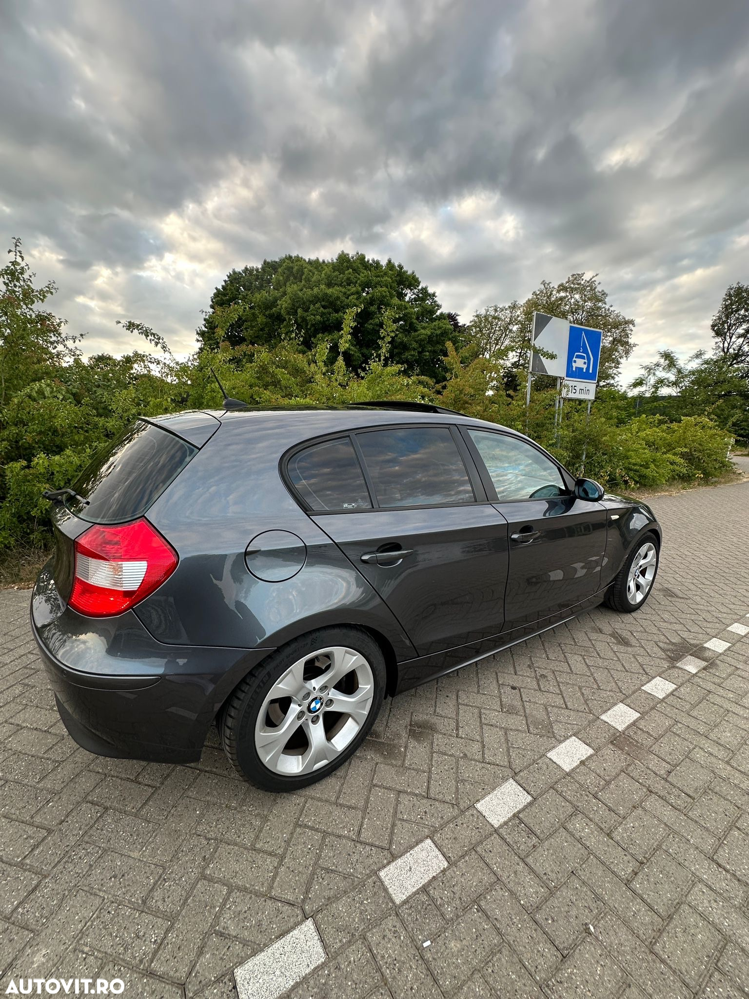 BMW Seria 1 120i Aut. - 3