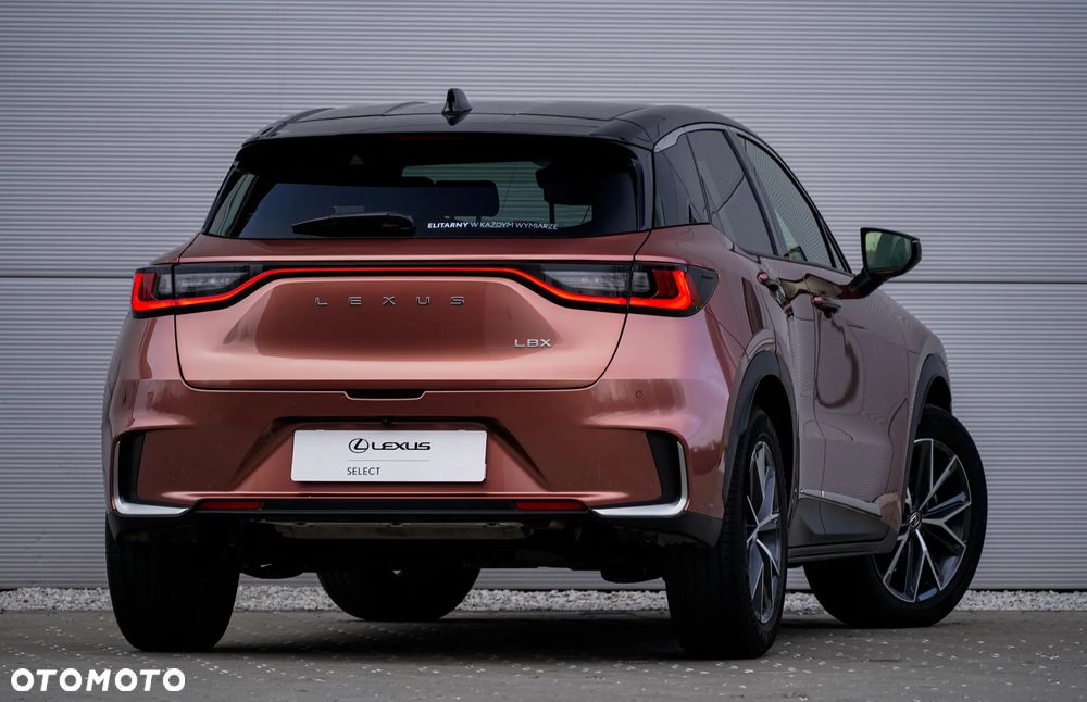 Lexus LBX 1.5 Hybrid Emotion - 6