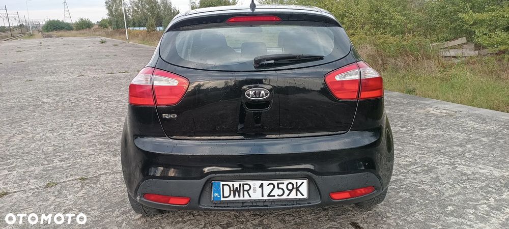 Kia Rio 1.2 Attract - 10