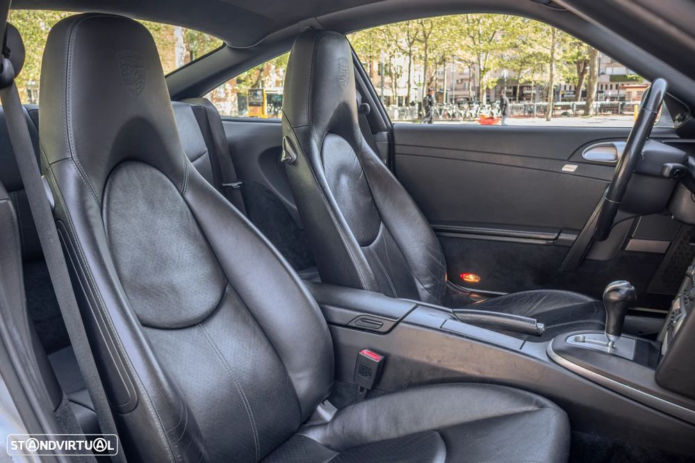 Porsche 911 Série F - 20