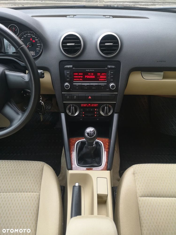 Audi A3 Sportback 1.2 TFSI Ambiente - 14