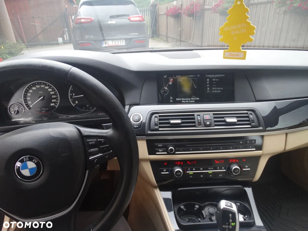 BMW Seria 5 530d xDrive - 15