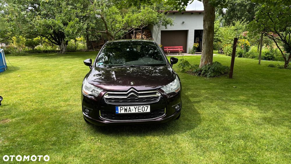 Citroën DS4 1.6 HDi SoChic - 4