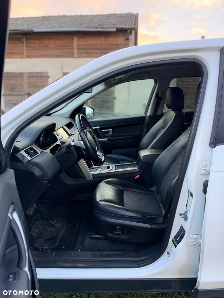Land Rover Discovery Sport - 8