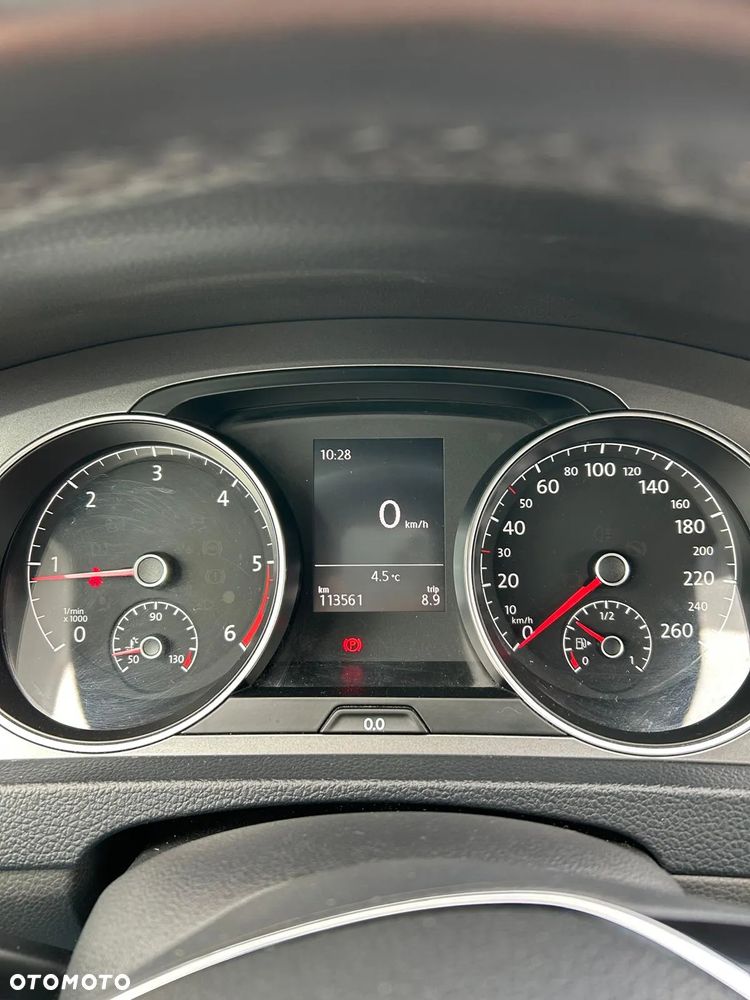 Volkswagen Golf - 2