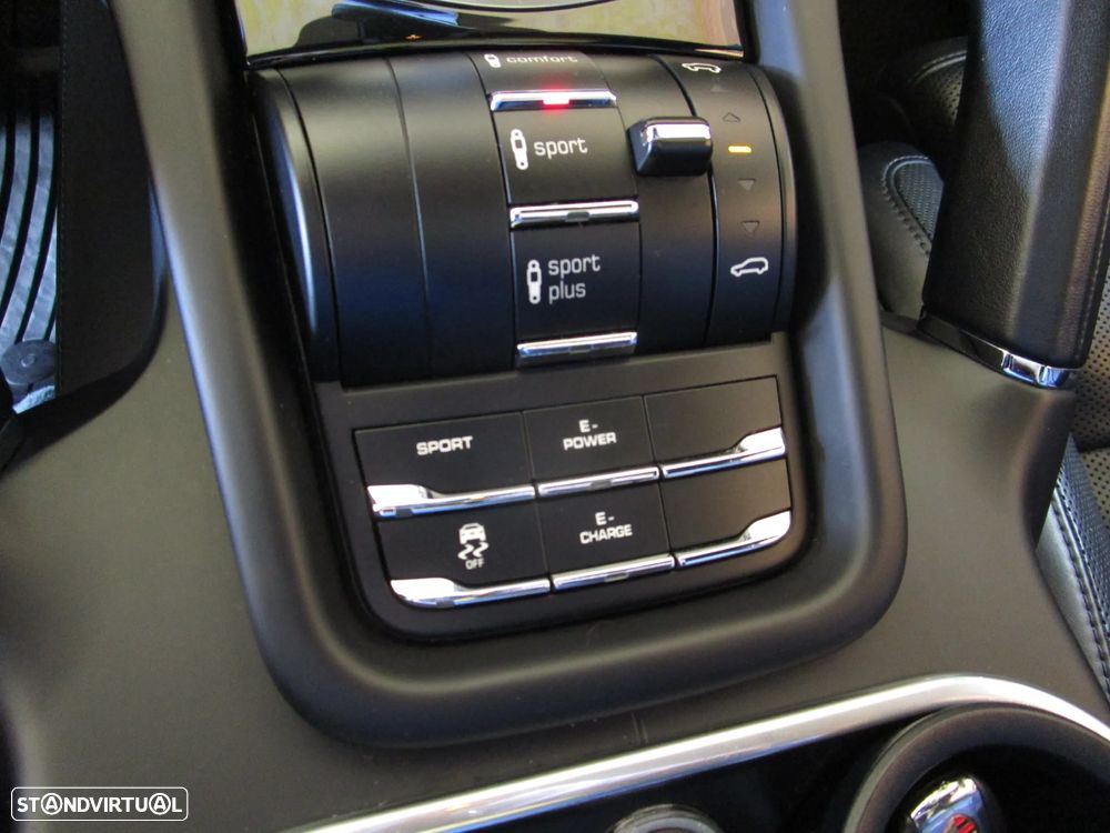 Porsche Cayenne S Tiptronic S - 34