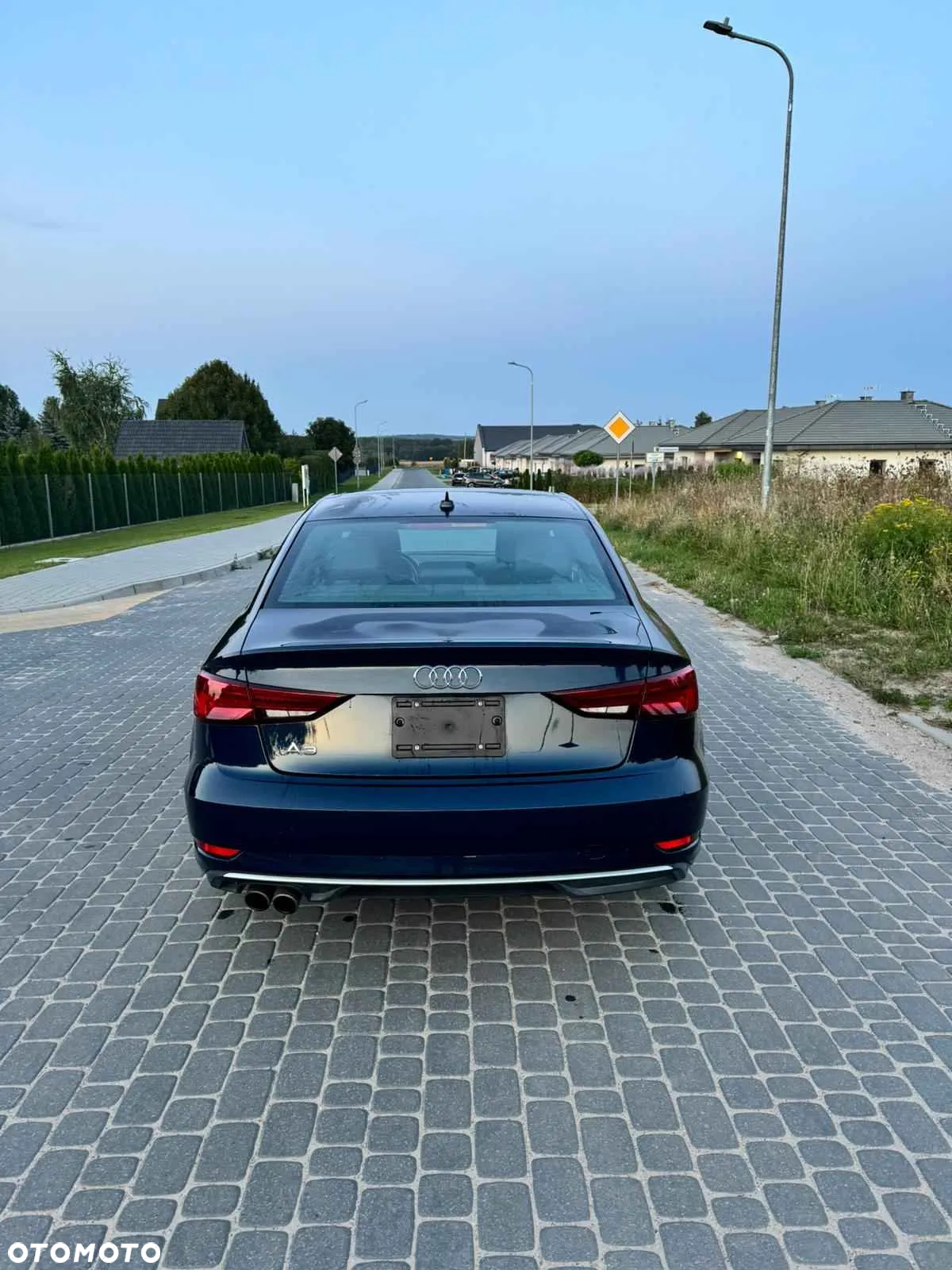 Audi A3 2.0 TFSI Sportback quattro S tronic design - 4