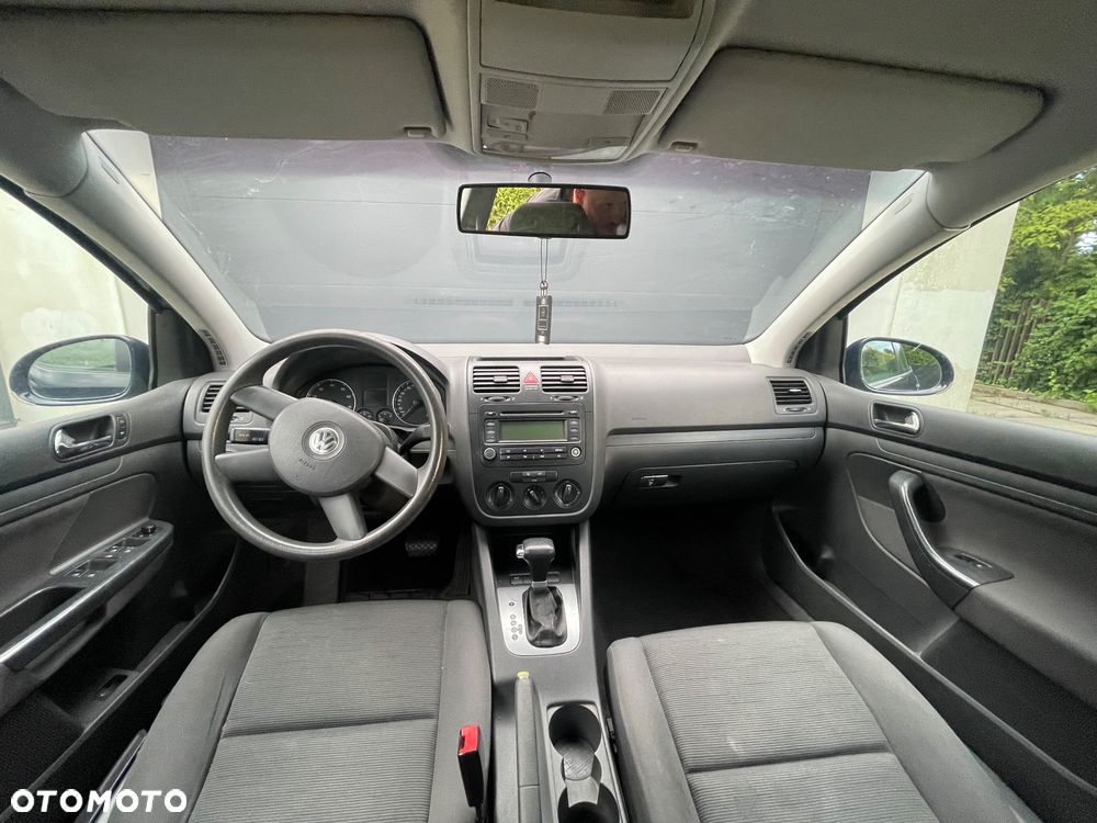 Volkswagen Golf 1.6 FSI Trendline Tiptr - 3