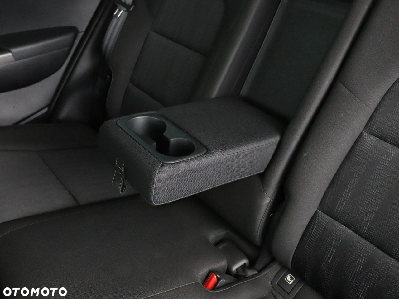 Kia Sportage 1.6 GDI Business Line 2WD - 37